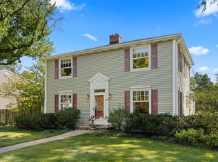 351 Hill Ave, Glen Ellyn, IL 60137