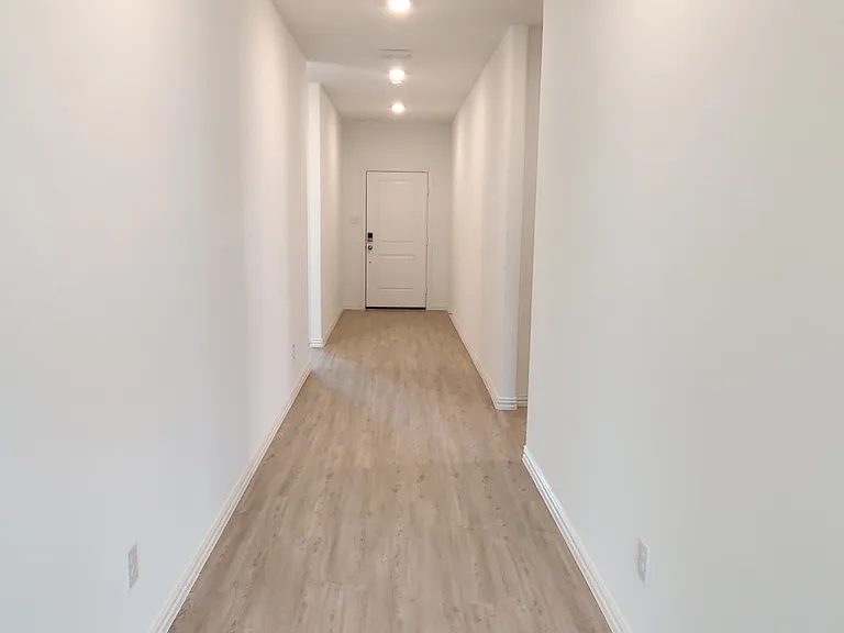 4812 Sagerun Dr — Photo 3