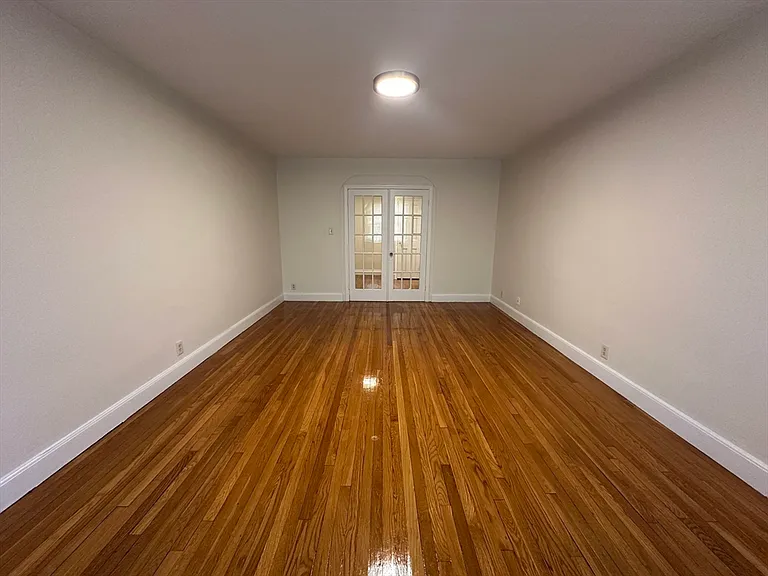 24 Concord Ave #111 — Photo 4