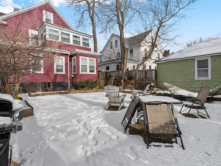 154 Grand Ave — Photo 3