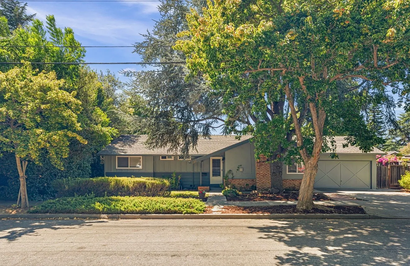 3 bed, 1311 sqft, $3,500 — Photo 1