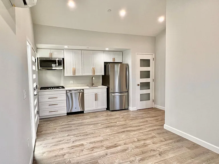 10801 Terecita Rd — Photo 4