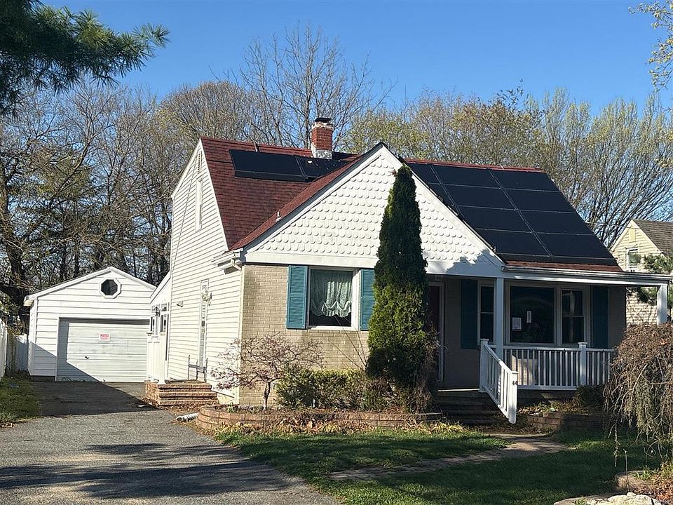 1st image of 44 Jackson Rd