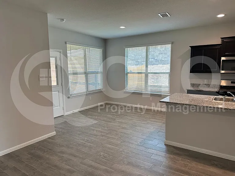8613 Wildwest Dr — Photo 5