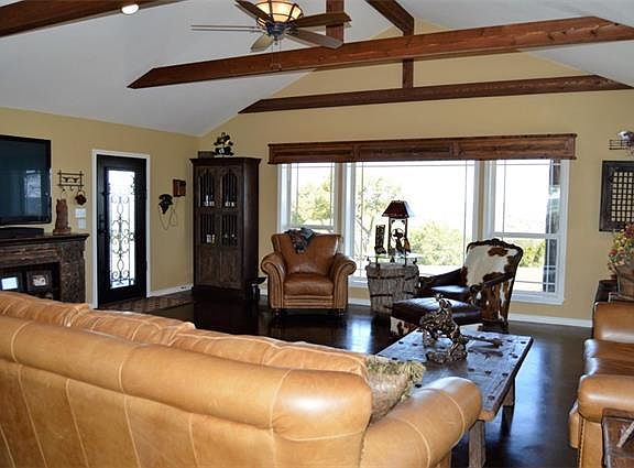 3rd image of 237 County Road 4275