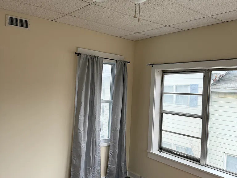 253 W 8th St #1 — Photo 3