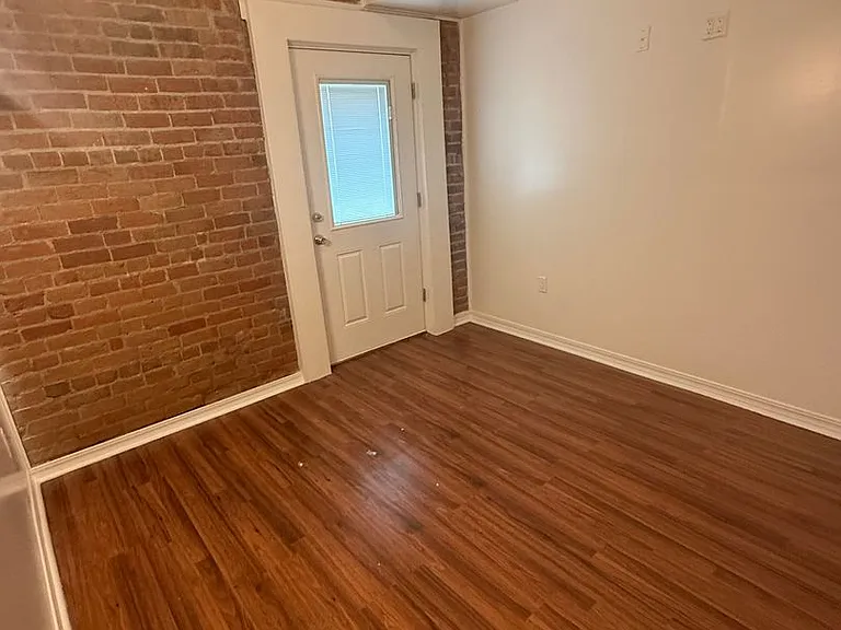 611 W Colorado Ave — Photo 9