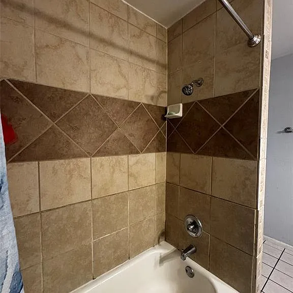 1104 Delmar St — Photo 5