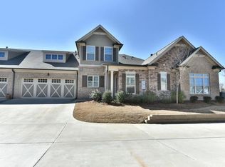 2690 Middlecreek Way, Cumming, GA 30041