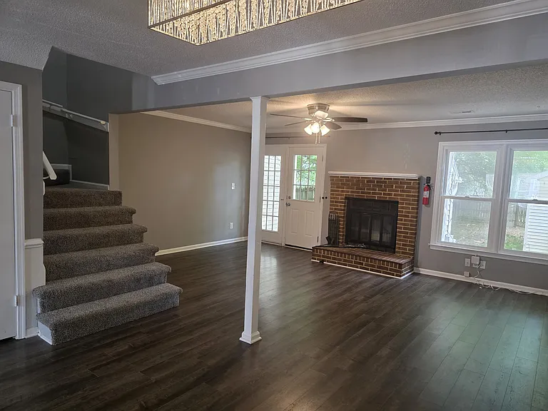 4306 Thomas Ln — Photo 14