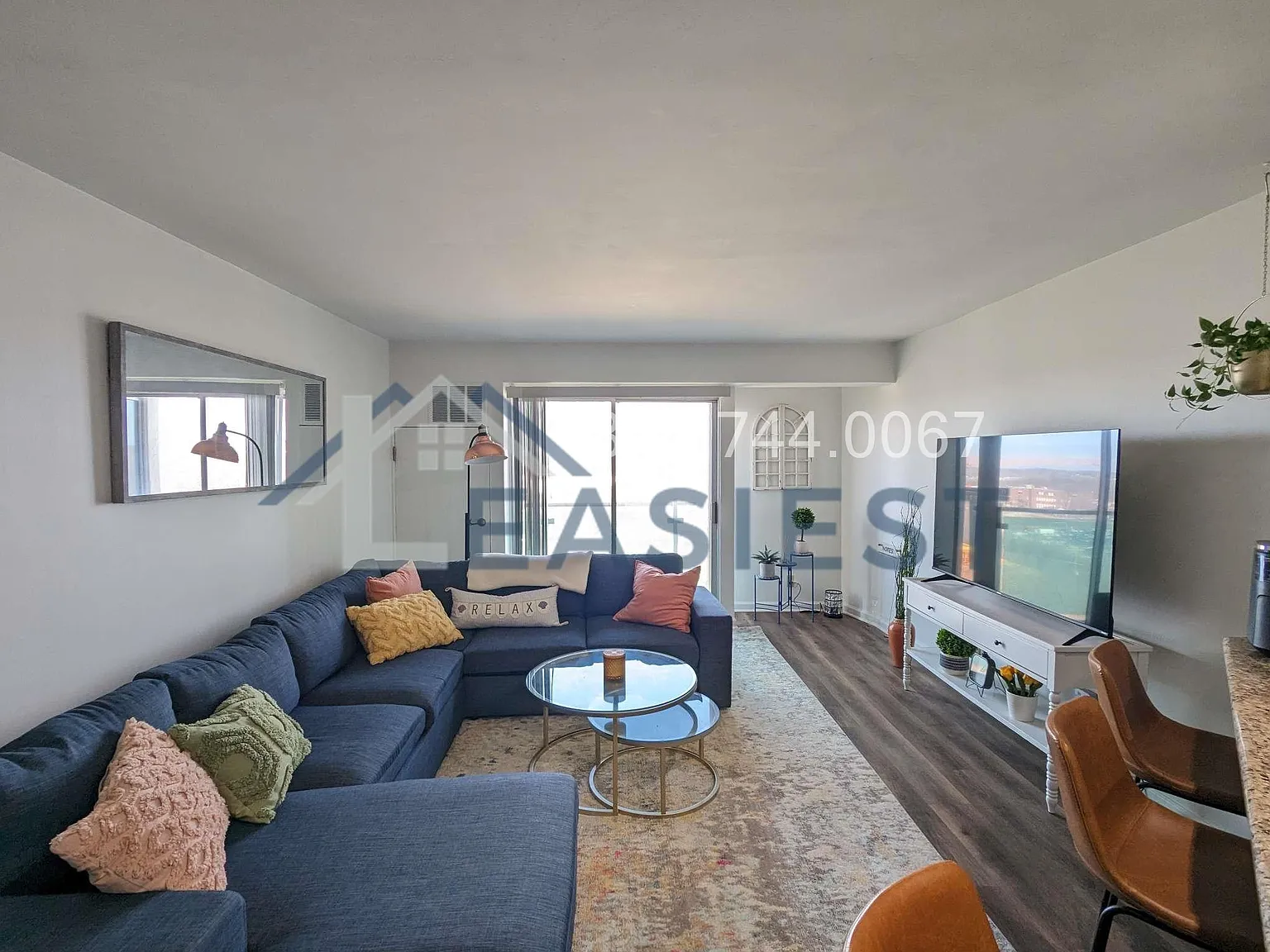 2 bed, 942 sqft, $1,795 — Photo 3