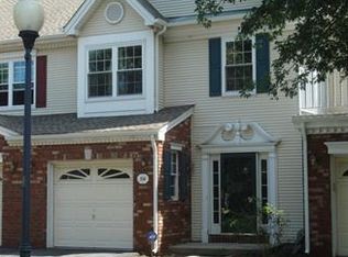 104 Topaz Dr #144, Franklin Park, NJ 08823