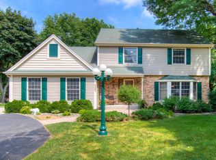 4382 Fisher Ln, White Bear Township, MN 55110
