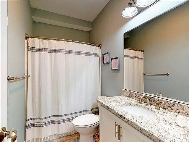 21 Union Ave — Photo 7