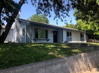 1400 SW Rogue River Ave, Grants Pass, OR 97526