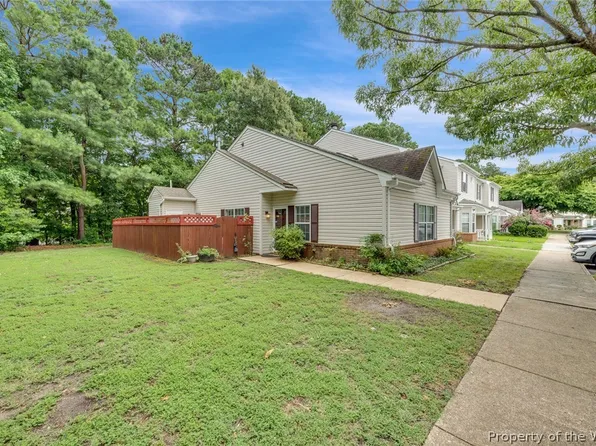 501 Wrought Iron Bnd, Yorktown, VA 23693
