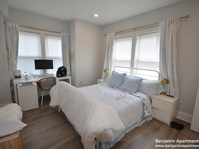 120 Kenrick St #8 — Photo 11