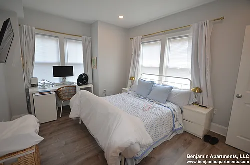 120 Kenrick St #3 Photo 1