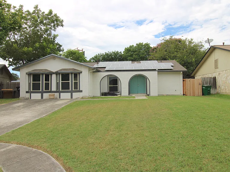 3807 Briarhaven St — Photo 1