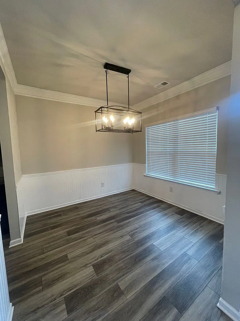 Beautiful Home in Gated Community with Premium Amenities! — Photo 2