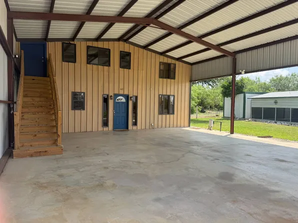 65 Live Oak Cir Unit 8 & 9, Brackettville, TX 78832