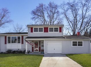 12 Glen Ave, Old Bridge, NJ 08857