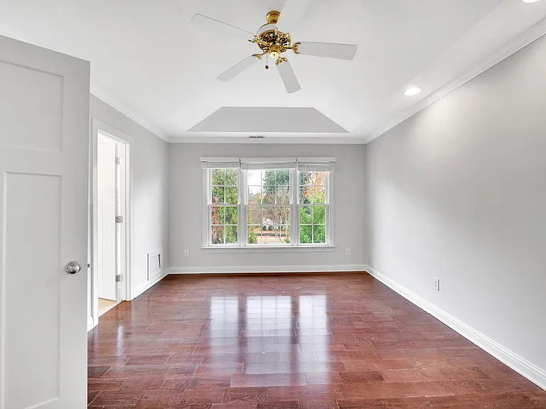 1210 Mendenhall Ct — Photo 19