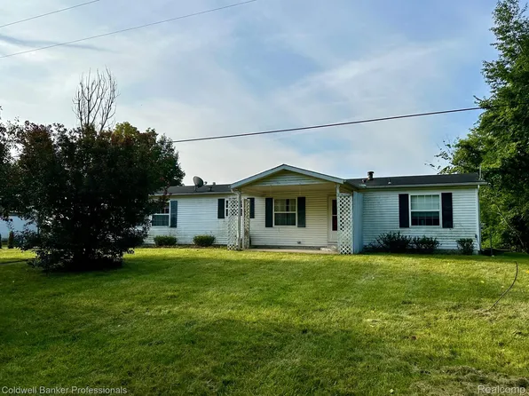 4295 W Castle Rd, Fostoria, MI 48435