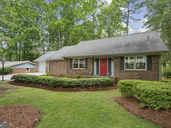 2761 Sagamore Hill Dr SE, Marietta, GA 30067