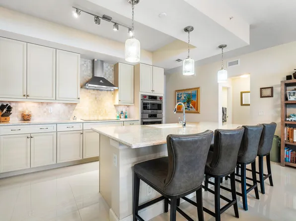 944 Bay Colony Drive S, Juno Beach, FL 33408