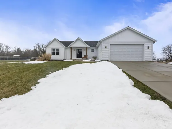 N3927 Prairie Ridge LANE, Helenville, WI 53137