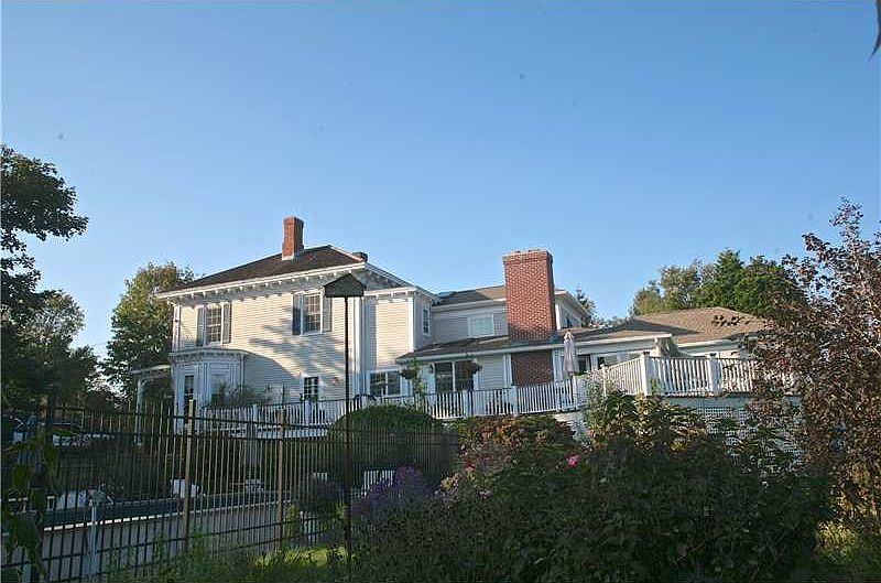 532 Paradise Ave, Middletown, RI 02842 Zillow