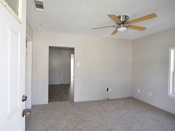 2nd image of 8337 Sussex St