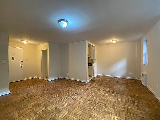 2nd image of 41-11 Parsons Blvd #202