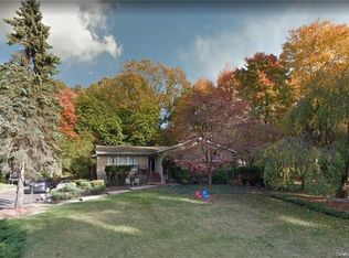 5 Wendover Ln, Suffern, NY 10901