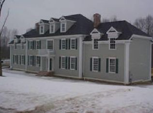 4 Crossbow Ln, Easton, CT 06612