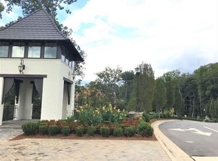 6715 Encore Blvd, Sandy Springs, GA 30328