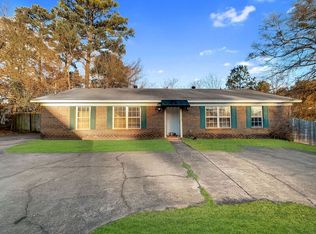 3934 Watermelon Rd, Northport, AL 35473
