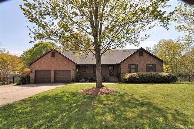1st image of 16433 Red Buckboard Ln