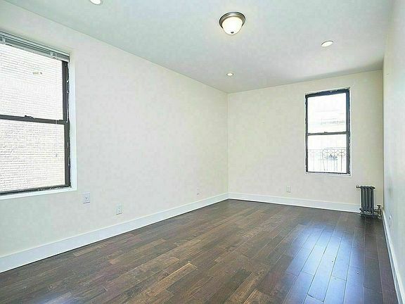 3rd image of 285 Fort Washington Ave APT 34