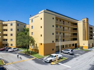 14951 SW 82nd Ln #17-402, Miami, FL 33193