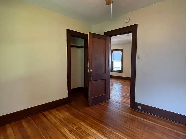 1413 Center St — Photo 12