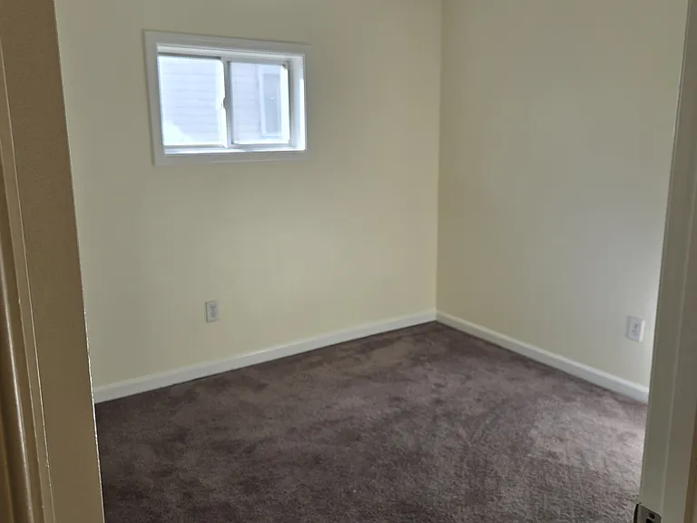 2218 Chester St SE — Photo 10