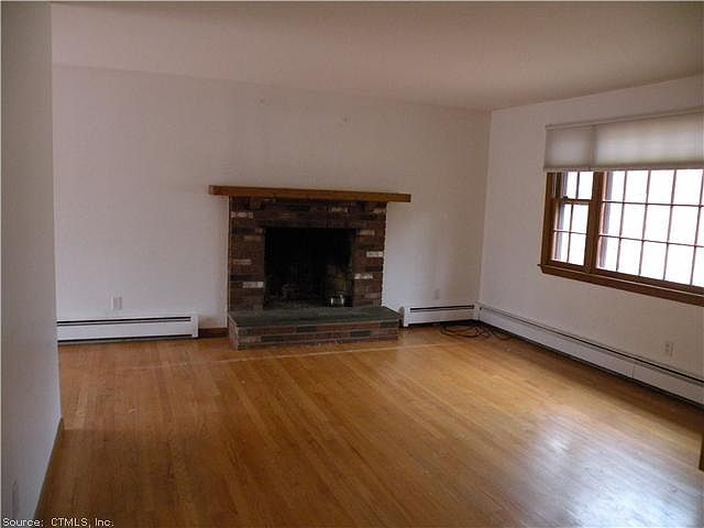 2nd image of 42 Stony Brook Dr