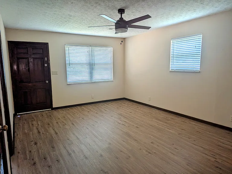 325 Arrowhead Dr #325 — Photo 11
