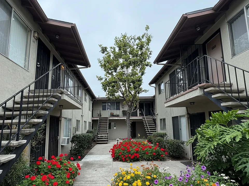 34th Street Apartments