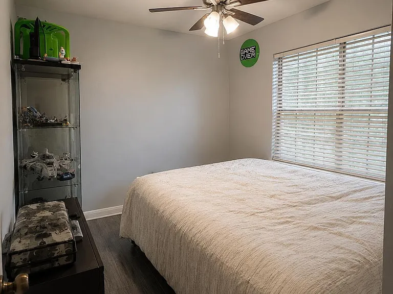 1502 Sudbury Dr — Photo 8