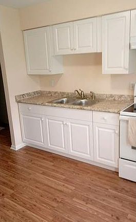 3rd image of 3 Tangerine Ct