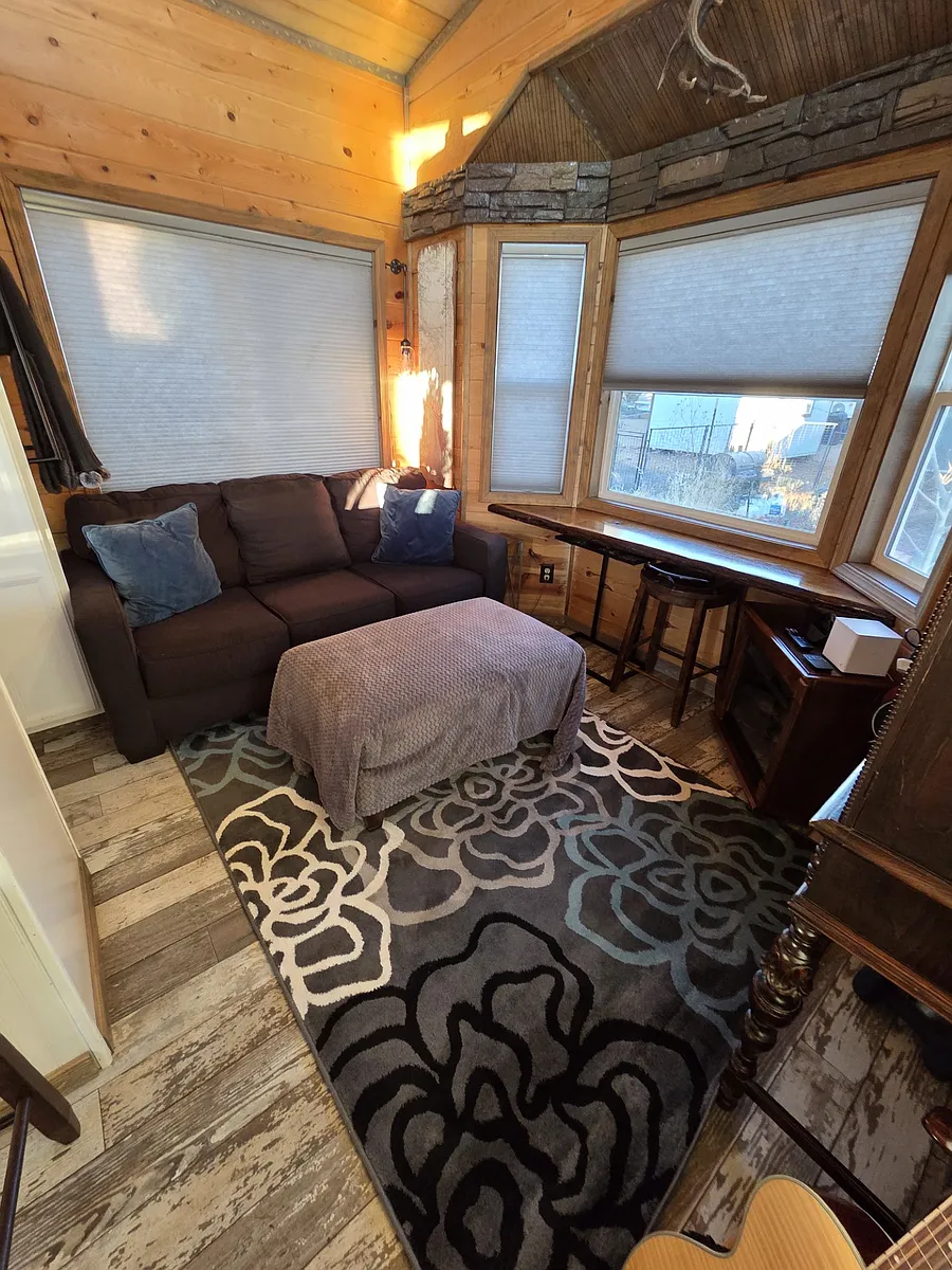 Building Photo - 1412 Amanda Dr #9