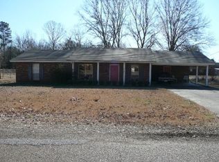 204 Massey Cir, Carthage, MS 39051
